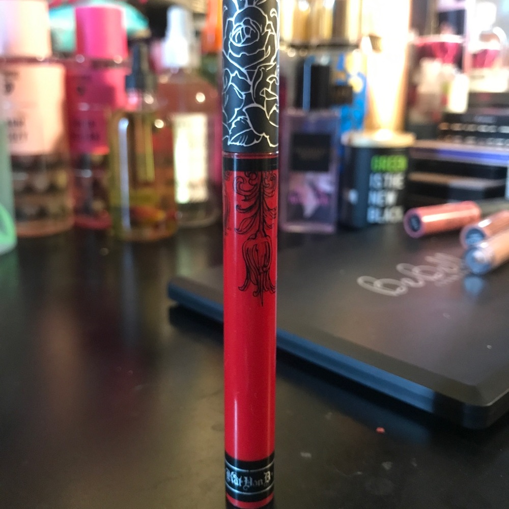 Kat Von D Everlasting Liquid Matte